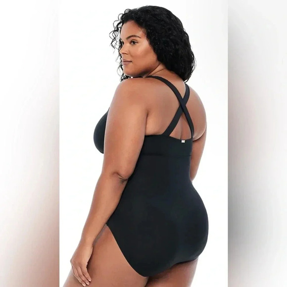 Lauren Ralph Lauren Plus Size Beach Club Plunge One Piece Swimsuit Size 18W - Picture 3 of 8